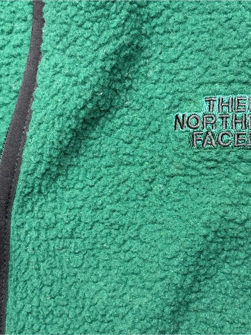 **The North Face Men's High Pile Sherpa Fleece Full Zip Jacket**  **Condition:**